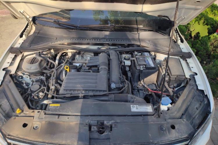 Used Volkswagen Bora 2019 Revised Version 280TSI DSG Elite Edition China VI Standard Engine Bay