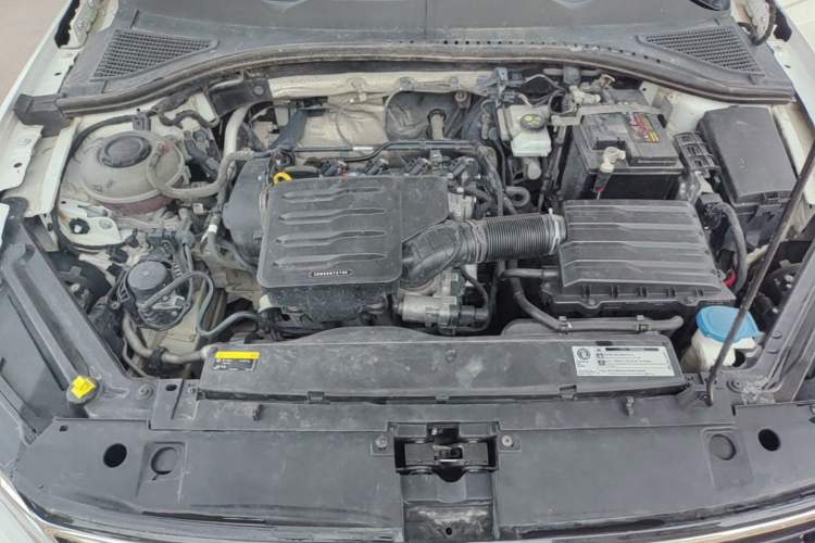 Used Volkswagen Bora 2019 Revised Version 1.5L Automatic Elite Edition China VI Standard Engine Bay