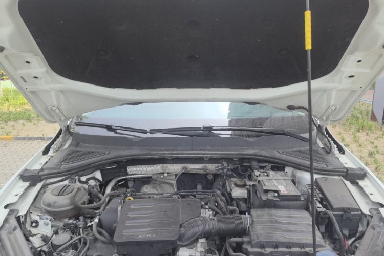 Used Volkswagen Bora 2019 Revised Version 1.5L Automatic Elite Edition China VI Standard Engine Bay