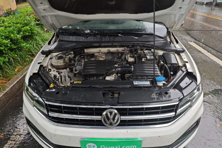 Used Volkswagen Bora 2019 1.5L Automatic Elite Version Engine Bay