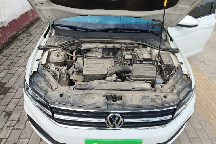 Used Volkswagen Bora 2019 1.5L Automatic Fashion Model Engine Bay