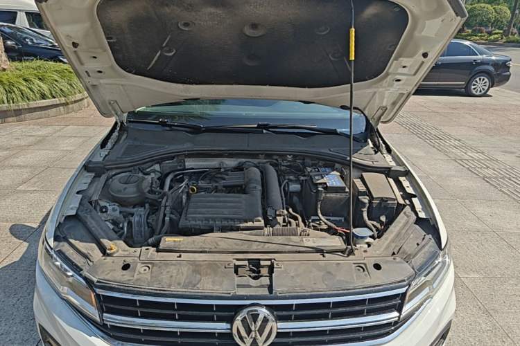 Used Volkswagen Bora 2019 280TSI DSG Elite Model Engine Bay