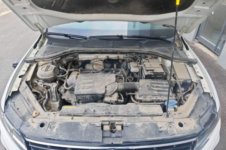 Used Volkswagen Bora 2019 1.5L Automatic Fashion Model Engine Bay