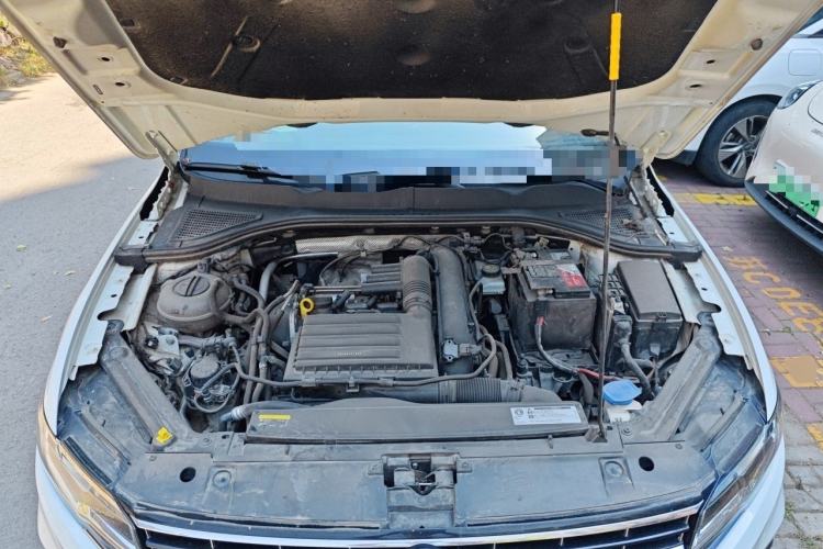 Used Volkswagen Bora 2019 Revised Version 280TSI DSG Elite Edition China VI Standard Engine Bay
