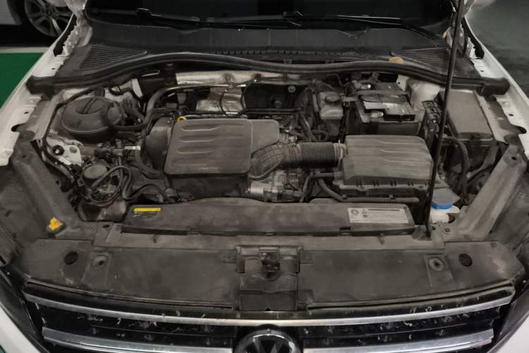 Used Volkswagen Bora 2019 Revised Version 1.5L Automatic Elite Edition China VI Standard Engine Bay