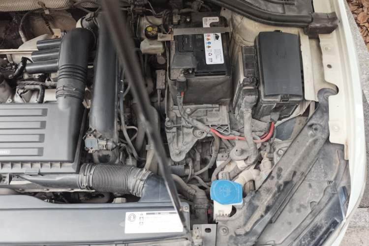 Used Volkswagen Bora 2019 280TSI DSG Elite Model Engine Bay Left