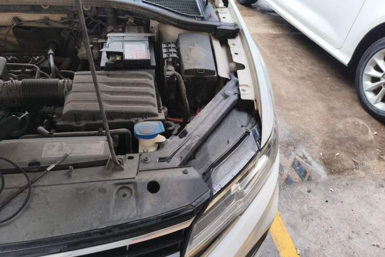 Used Volkswagen Bora 2019 1.5L Automatic Elite Version Engine Bay Left