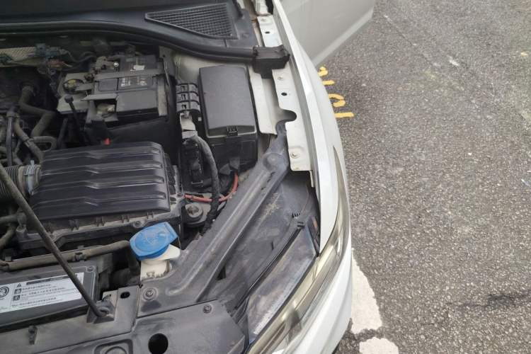 Used Volkswagen Bora 2019 1.5L Automatic Elite Version Engine Bay Left