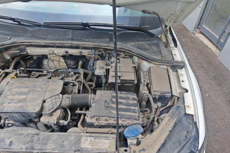 Used Volkswagen Bora 2019 1.5L Automatic Fashion Model Engine Bay Left