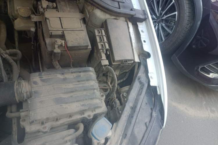 Used Volkswagen Bora 2019 1.5L Automatic Fashion Model Engine Bay Left