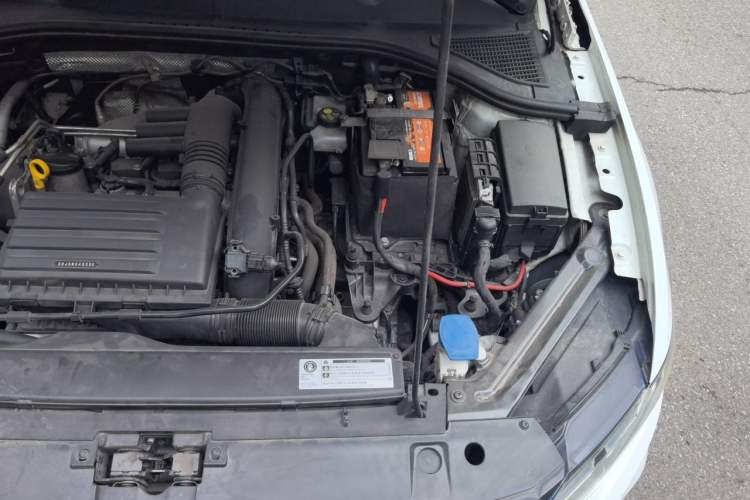 Used Volkswagen Bora 2019 Revised Version 280TSI DSG Elite Edition China VI Standard Engine Bay Left