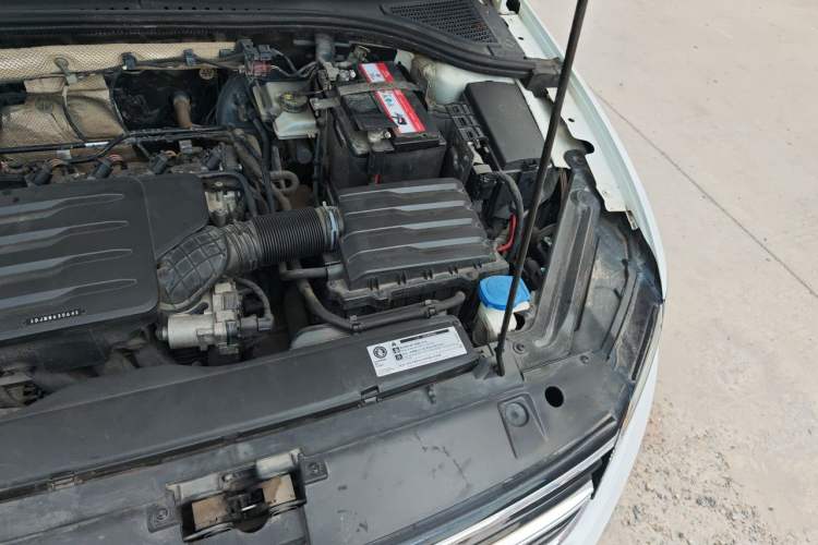 Used Volkswagen Bora 2019 1.5L Automatic Elite Version Engine Bay Left