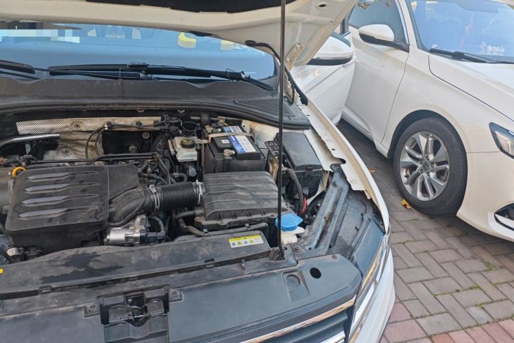 Used Volkswagen Bora 2019 1.5L Automatic Fashion Model Engine Bay Left