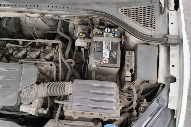 Used Volkswagen Bora 2019 1.5L Automatic Fashion Model Engine Bay Left