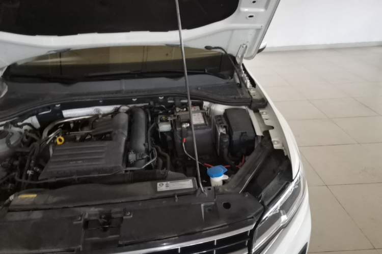Used Volkswagen Bora 2019 Revised Version 280TSI DSG Elite Edition China VI Standard Engine Bay Left