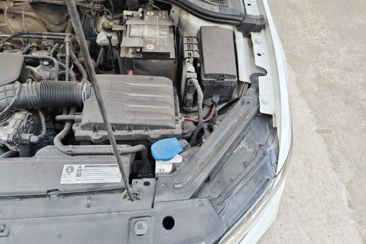 Used Volkswagen Bora 2019 1.5L Automatic Elite Version Engine Bay Left
