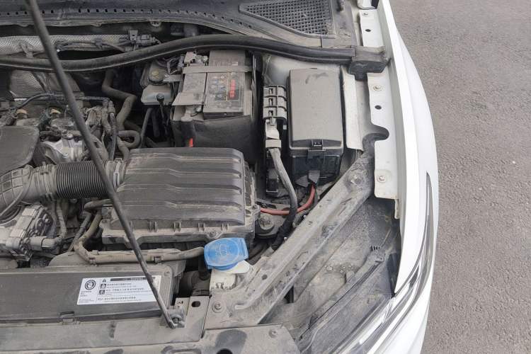 Used Volkswagen Bora 2019 Revised Version 1.5L Automatic Elite Edition China VI Standard Engine Bay Left