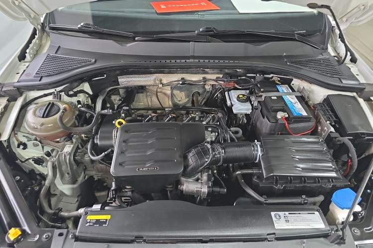 Used Volkswagen Bora 2019 1.5L Automatic Fashion Model Engine Bay
