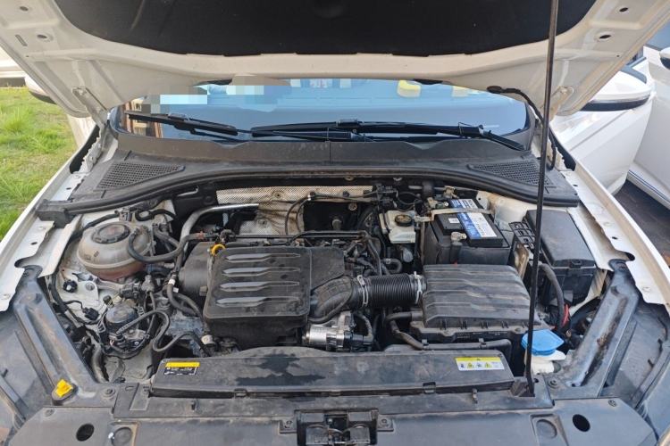 Used Volkswagen Bora 2019 1.5L Automatic Fashion Model Engine Bay