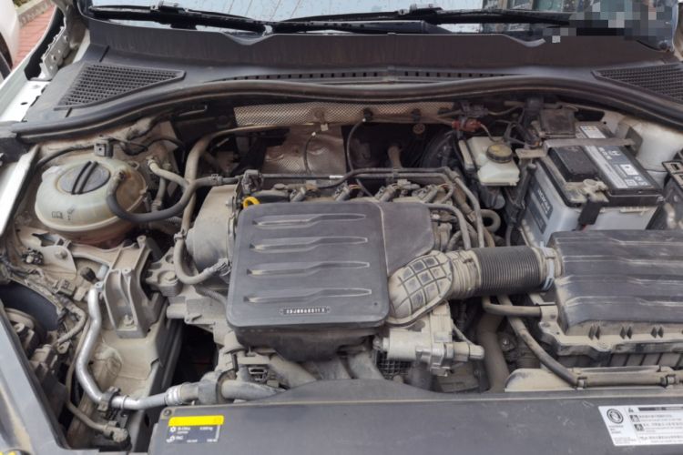 Used Volkswagen Bora 2019 1.5L Automatic Fashion Model Engine Bay