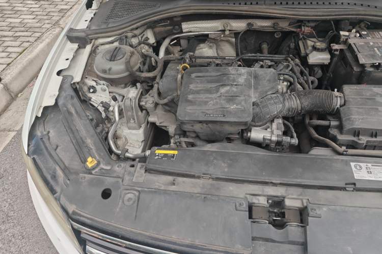 Used Volkswagen Bora 2019 Revised Version 1.5L Automatic Comfort Edition China V Standard Engine Bay Right