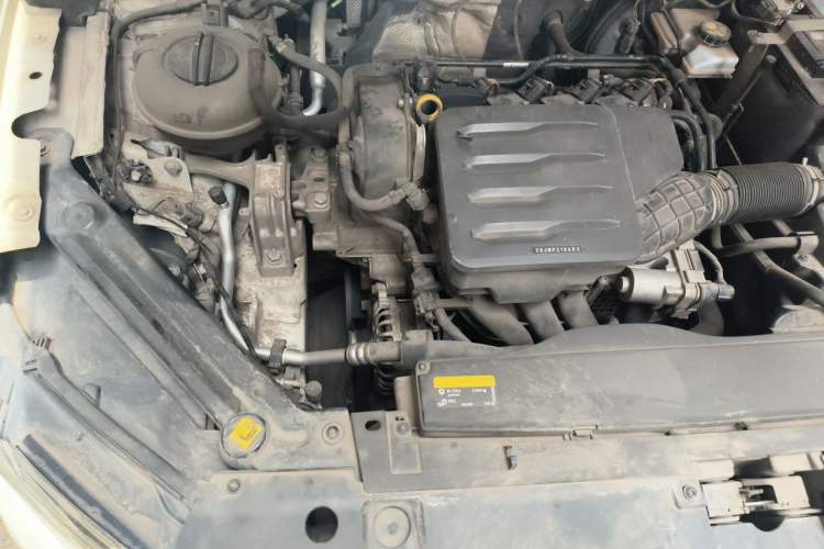 Used Volkswagen Bora 2019 1.5L Automatic Fashion Model Engine Bay Right