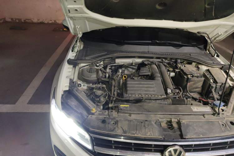 Used Volkswagen Bora 2019 Revised Version 280TSI DSG Elite Edition China VI Standard Engine Bay Right