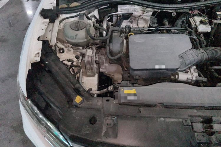 Used Volkswagen Bora 2019 1.5L Automatic Fashion Model Engine Bay Right