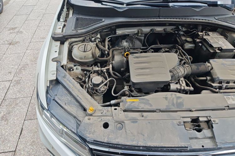 Used Volkswagen Bora 2019 Revised Version 1.5L Automatic Elite Edition China VI Standard Engine Bay Right