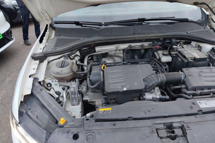 Used Volkswagen Bora 2019 1.5L Automatic Elite Version Engine Bay Right