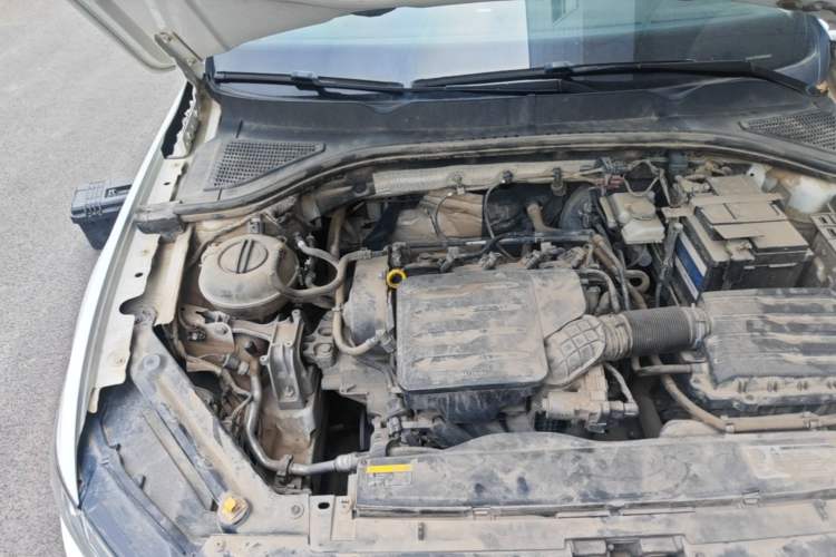 Used Volkswagen Bora 2019 1.5L Automatic Fashion Model Engine Bay Right
