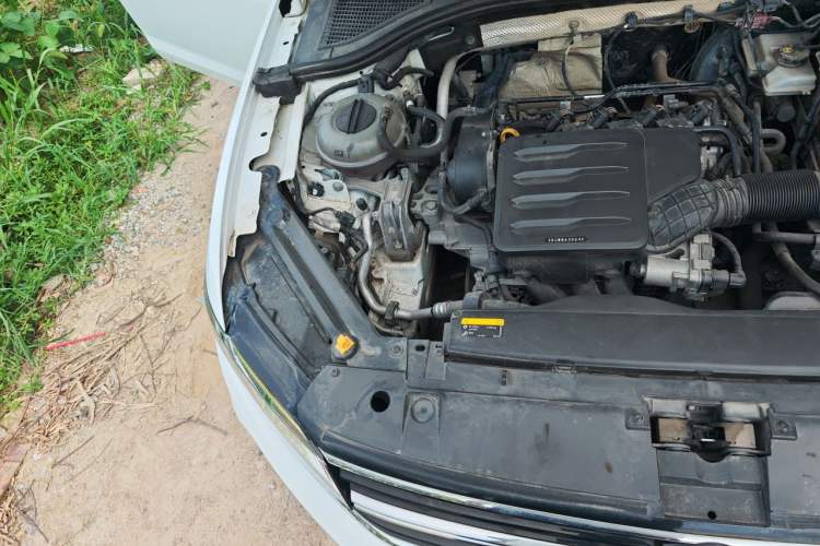 Used Volkswagen Bora 2019 1.5L Automatic Elite Version Engine Bay Right