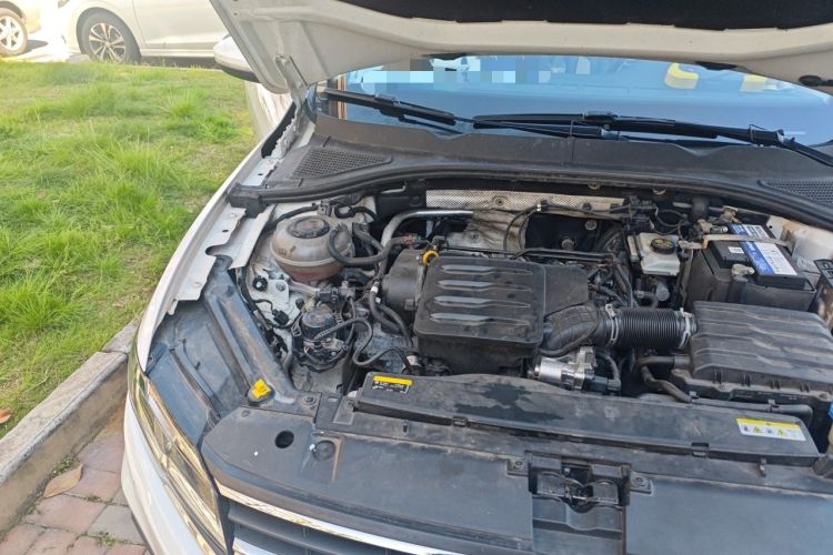 Used Volkswagen Bora 2019 1.5L Automatic Fashion Model Engine Bay Right