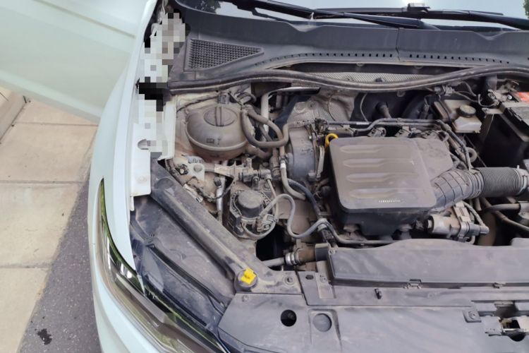 Used Volkswagen Bora 2019 Revised Version 1.5L Manual Fashion Edition China VI Standard Engine Bay Right