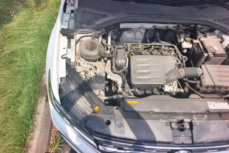 Used Volkswagen Bora 2019 1.5L Manual Comfort Version Engine Bay Right