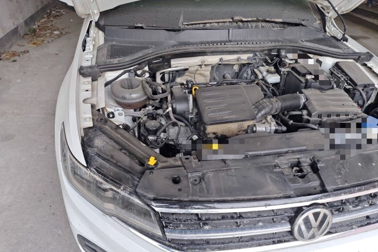 Used Volkswagen Bora 2019 Revised Version 1.5L Automatic Elite Edition China VI Standard Engine Bay Right
