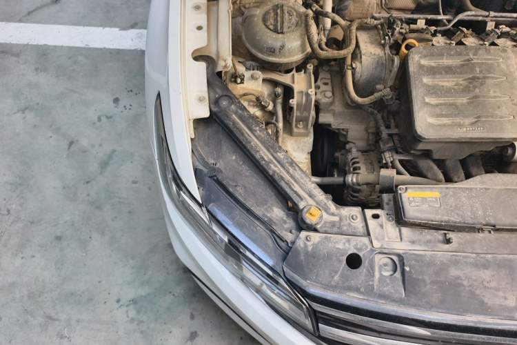 Used Volkswagen Bora 2019 1.5L Automatic Elite Version Engine Bay Right