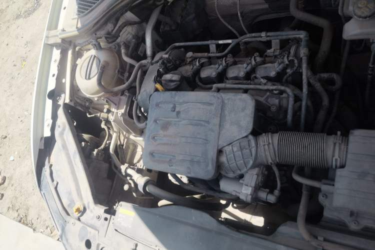 Used Volkswagen Bora 2019 1.5L Automatic Elite Version Engine Bay Right