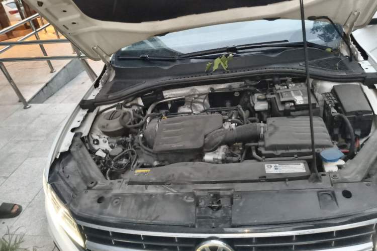 Used Volkswagen Bora 2019 Revised Version 1.5L Automatic Elite Edition China VI Standard Engine Bay Right