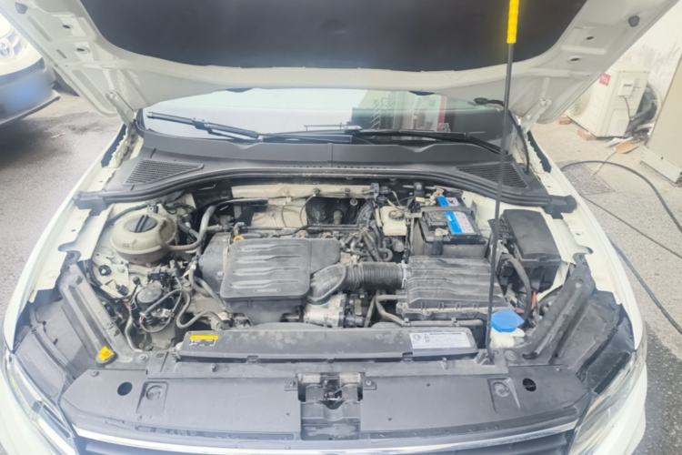 Used Volkswagen Bora 2019 Revised Version 1.5L Automatic Fashionable Style China VI Engine Bay