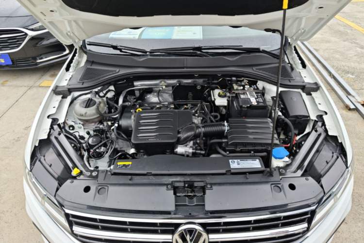 Used Volkswagen Bora 2019 Revised Version 1.5L Automatic Comfort Edition China VI Standard Engine Bay