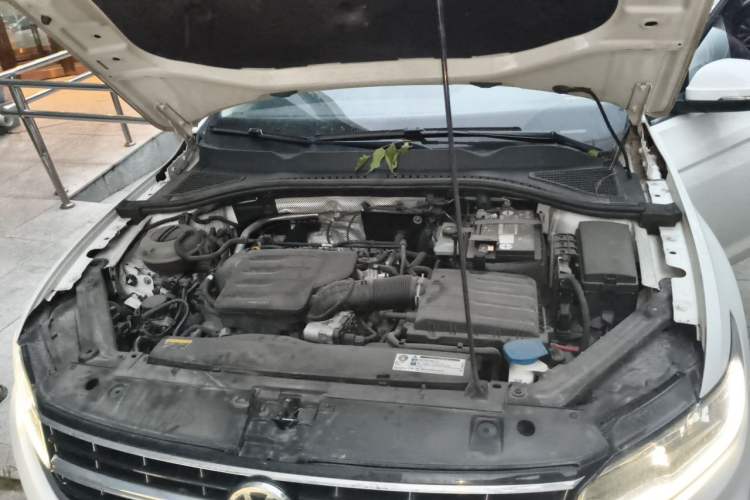 Used Volkswagen Bora 2019 Revised Version 1.5L Automatic Elite Edition China VI Standard Engine Bay