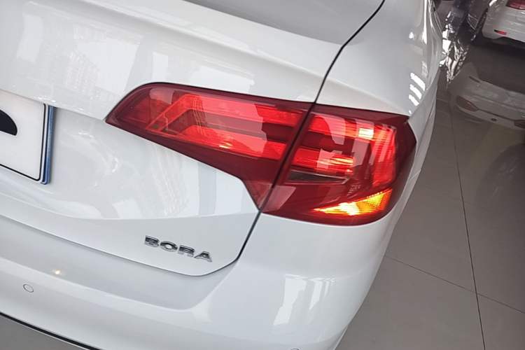 Used Volkswagen Bora 2019 Facelift Bora·Legend 1.5L Manual Fashion Edition China VI Standard Exterior 3