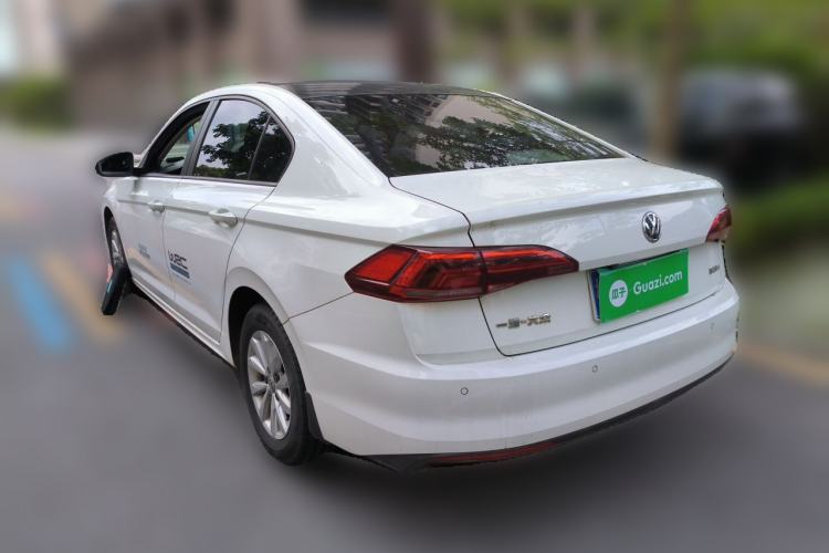 Used Volkswagen Bora 2019 1.5L Manual Fashion Edition Exterior 3
