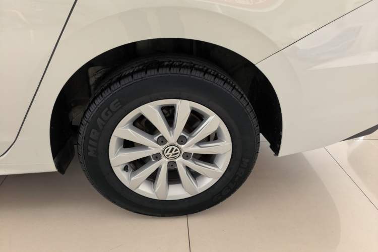 Used Volkswagen Bora 2019 1.5L Manual Fashion Edition Exterior 5