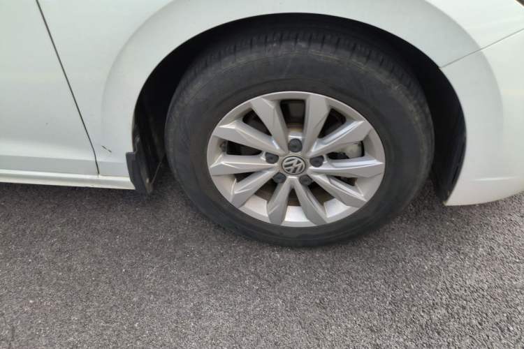 Used Volkswagen Bora 2019 1.5L Manual Fashion Edition Exterior 7