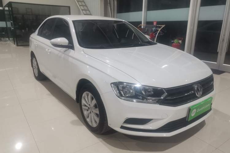 Used Volkswagen Bora 2019 Bora Legend 1.5L Manual Fashion Edition China VI Standard Front Right 45 Deg