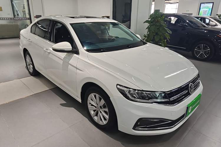 Used Volkswagen Bora 2019 280TSI DSG Elite Model Front Right 45 Deg