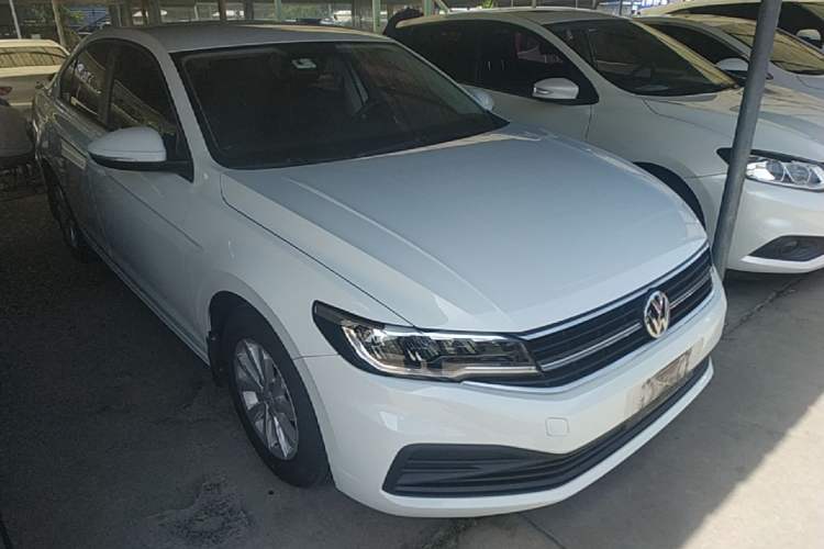 Used Volkswagen Bora 2019 Revised Version 1.5L Manual Fashion Edition China VI Standard Front Right 45 Deg