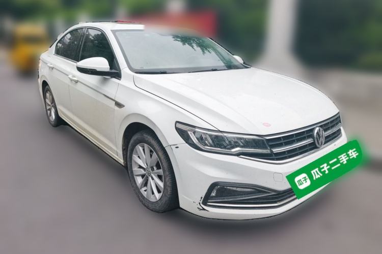 Used Volkswagen Bora 2019 Revised Version 1.5L Manual Comfort Edition China VI Standard Front Right 45 Deg